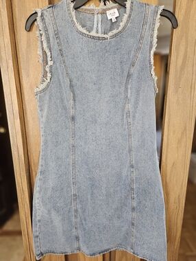 LE LIS Sz M Distressed Denim Mini Dress
